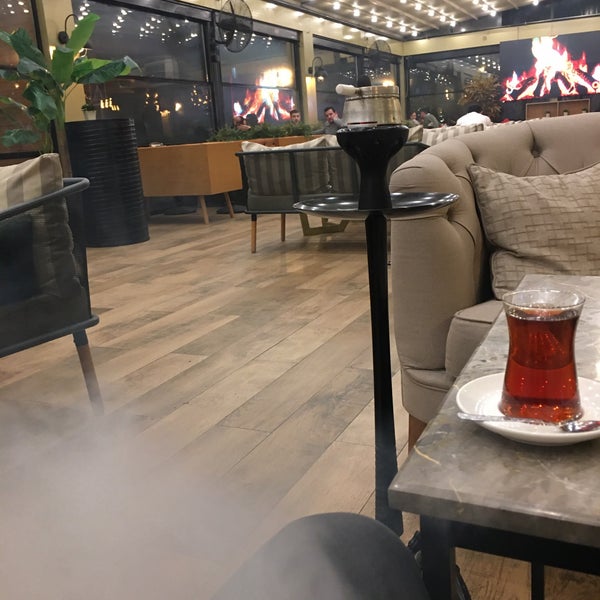 Foto scattata a Köşk Lounge Cafe&amp;Restaurant da Berkan Y. il 1/21/2020