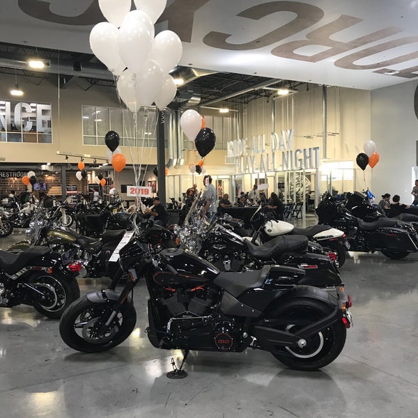 Photo taken at Las Vegas Harley-Davidson by Rossy L. on 10/27/2018