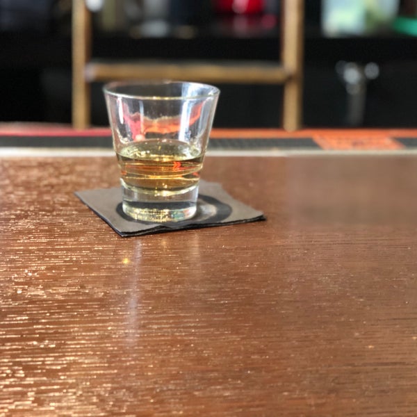 4/5/2018 tarihinde David N.ziyaretçi tarafından Barrio Tequila Bar'de çekilen fotoğraf