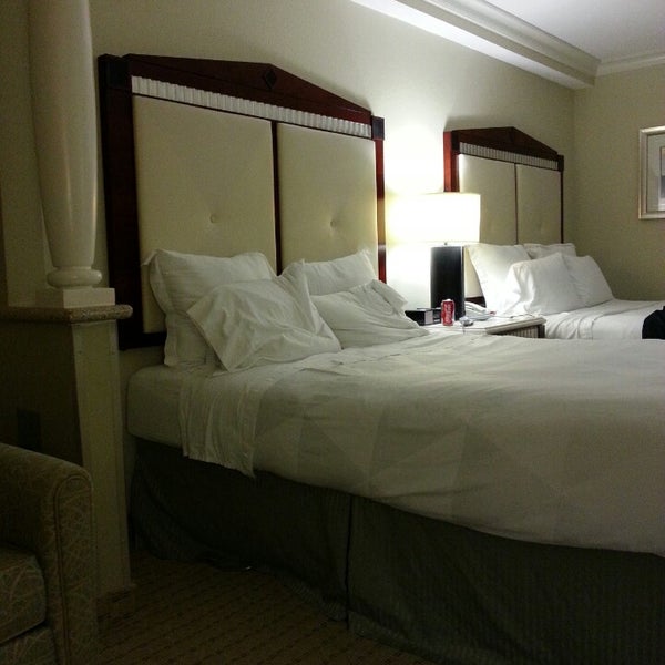 Photo taken at Radisson Hotel Orlando - Lake Buena Vista by Mohd 5. on 7/27/2013