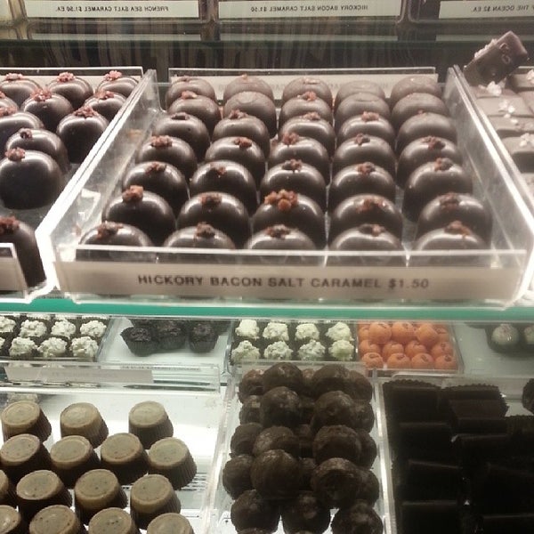 Chocolat Candy Store in Galena