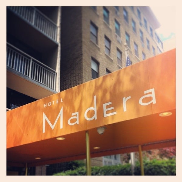 Foto tomada en Hotel Madera  por Joy A. el 5/1/2014