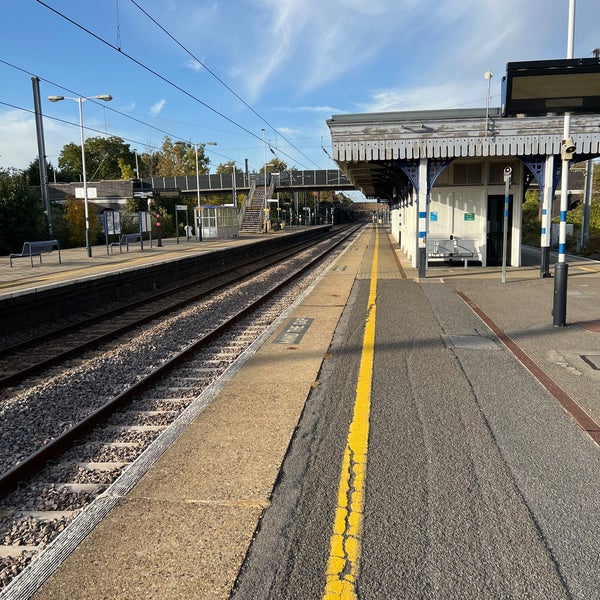 Biggleswade Railway Station (BIW) 3 tips from 575 visitors
