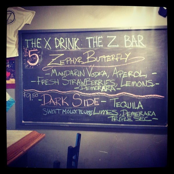 7/2/2013 tarihinde michael B.ziyaretçi tarafından The Zephyr Bar'de çekilen fotoğraf