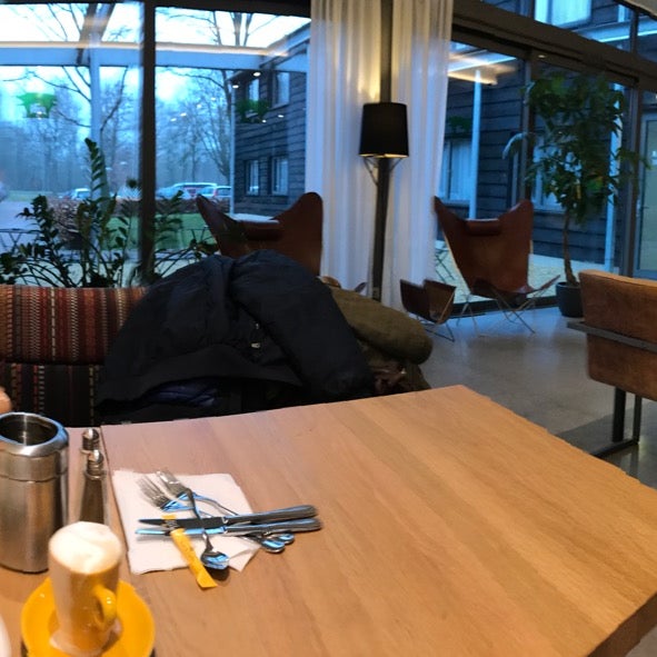 This kind of Value For Money is hard to beat. Brand new modern and stylish hotel with a relaxed vibe, just a quick bushop/bike ride from Utrecht city centre. Friendly service and great breakfast!