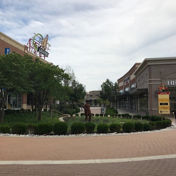 Photo taken at Legends Outlets Kansas City by Samuel R. on 7/11/2017
