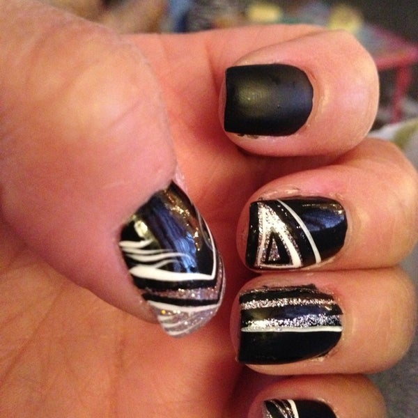 Nail Boutique 9 tips