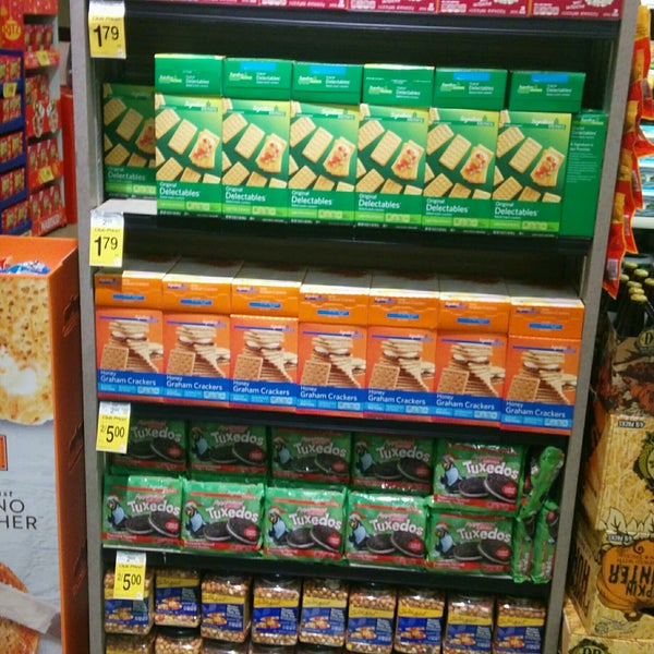 Safeway Grocery Store in Brightwood