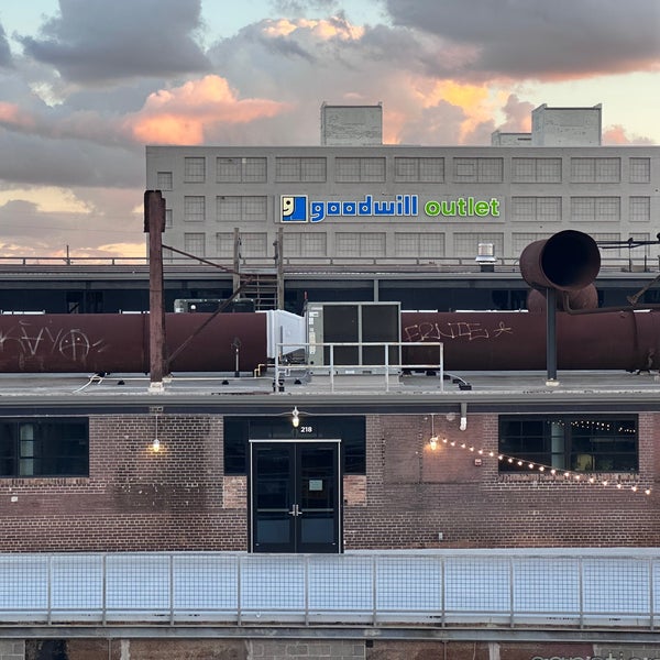 Fresh Thyme Market Grocery Store in St. Louis