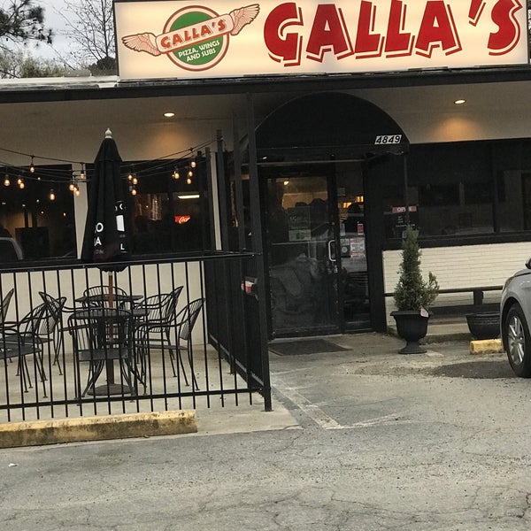 Photo taken at Galla&#39;s Pizza by Charles T. on 3/24/2018