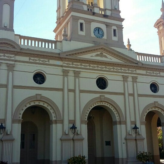 Fotos en Iglesia Virgen del Rosario (Itauguá, Central) Fotos en Iglesia Virgen del Rosario (Itauguá, Central)