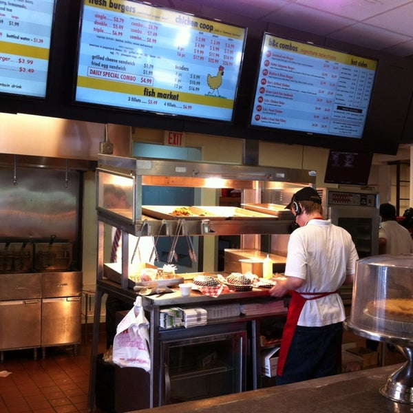 Burgers & Chicks - Fast Food Restaurant in Kansas City