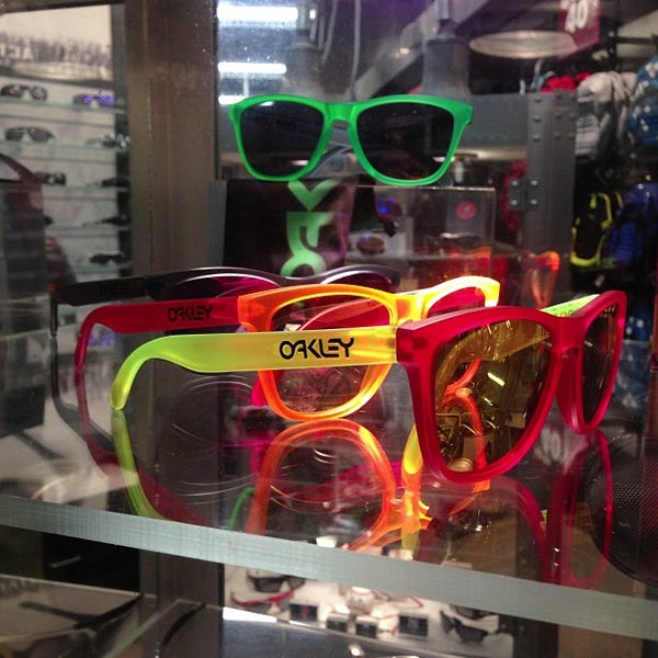 oakley potomac mills mall