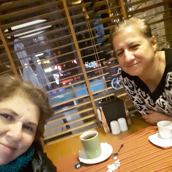 1/31/2017 tarihinde Süreyya Ş.ziyaretçi tarafından Cafeka Restaurant &amp; Cafe'de çekilen fotoğraf
