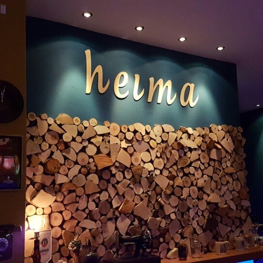 Foto scattata a Heima Beer &amp; Wine Restaurant da Spiros L. il 10/30/2016