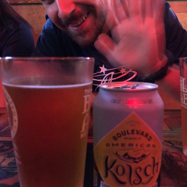 5/24/2018 tarihinde Robert V.ziyaretçi tarafından M.L.Rose Craft Beer &amp; Burgers'de çekilen fotoğraf