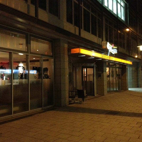 3/14/2013에 Jan H.님이 Mongo’s Restaurant München에서 찍은 사진