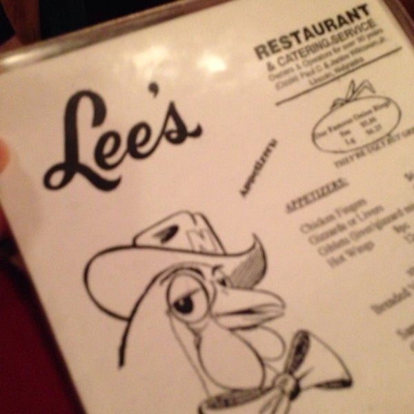 รูปภาพถ่ายที่ Lee&#39;s Chicken Restaurant โดย Andy G. เมื่อ 2/15/2014