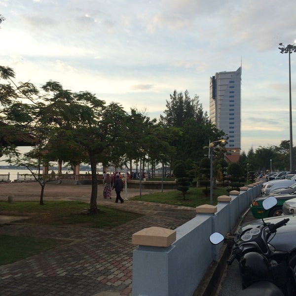 Photo taken at Kuala Terengganu Waterfront by Amnan A. on 6/23/2016