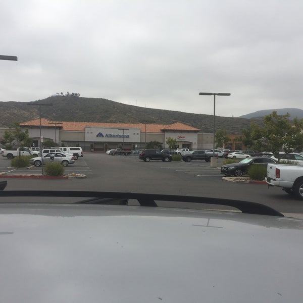 Albertsons Grocery Store