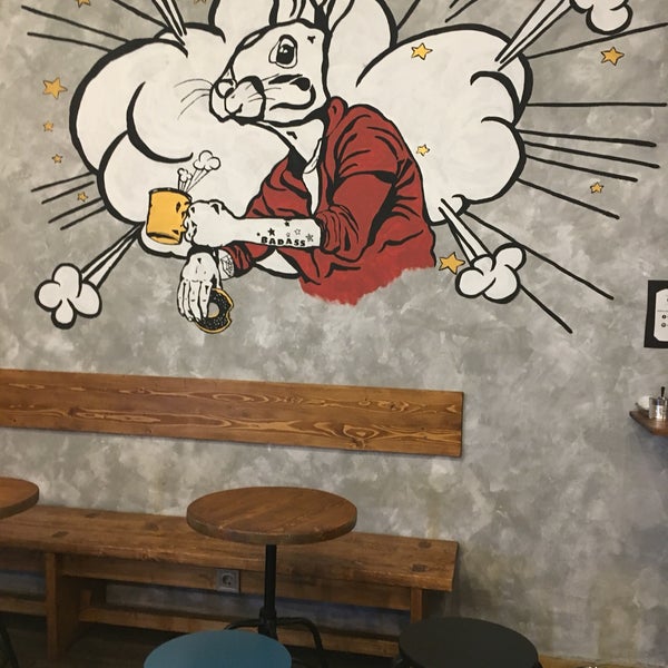 12/4/2018 tarihinde Ács É.ziyaretçi tarafından Badass Coffee &amp; Donut'de çekilen fotoğraf