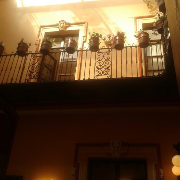 1/18/2014 tarihinde Enrique L.ziyaretçi tarafından Casa Real Poblana'de çekilen fotoğraf
