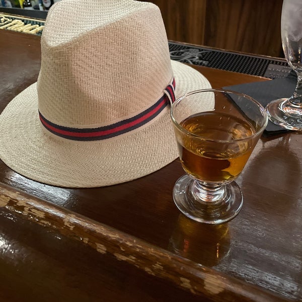 Leeds Restaurant & Lounge Harrisburg, PA