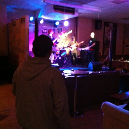 11/8/2012にAnna R.がThe Down &amp; Over Pubで撮った写真