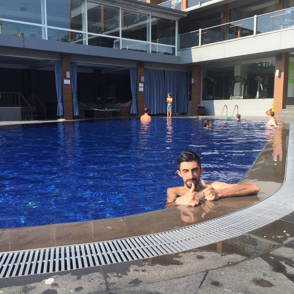 Photo taken at Kilya Hotel Kilyos by Teoman Ç. on 7/30/2019
