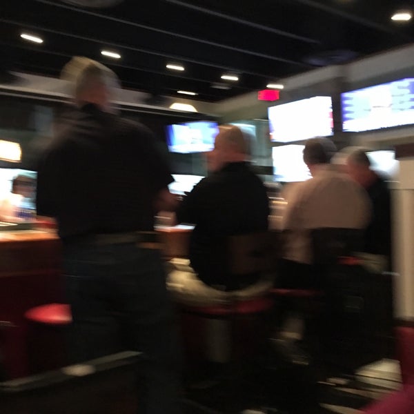 Photo taken at Chili&#39;s Grill &amp; Bar by Vivian S. on 5/22/2018