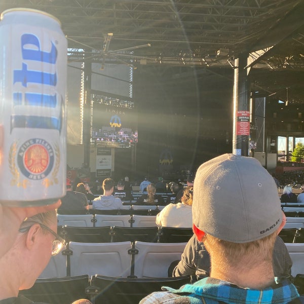 Photo taken at Hollywood Casino Amphitheatre by Darren G. on 8/30/2023