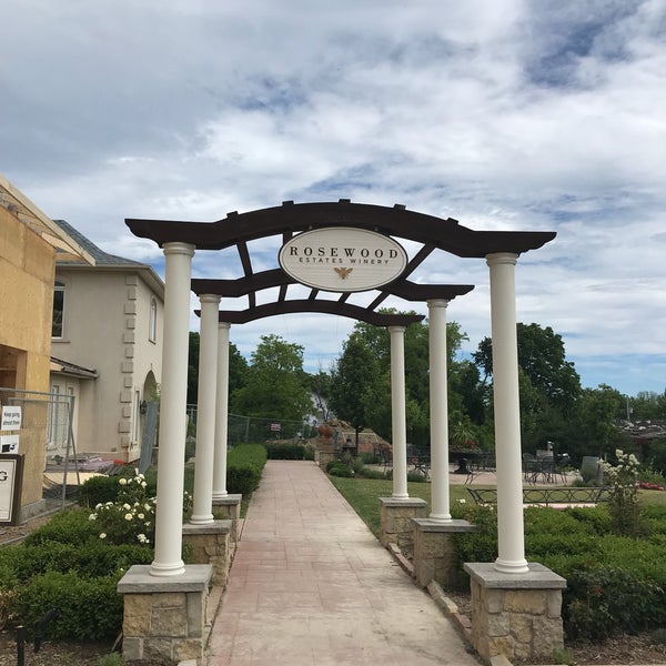 Rosewood Estates Winery Winery in Beamsville