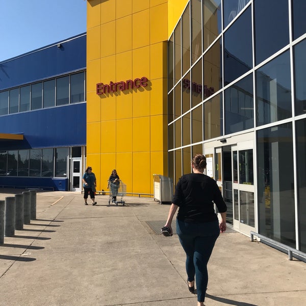 9/23/2018 tarihinde Shane K.ziyaretçi tarafından IKEA Burlington'de çekilen fotoğraf