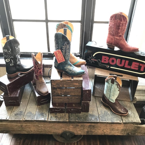 broadway boot company
