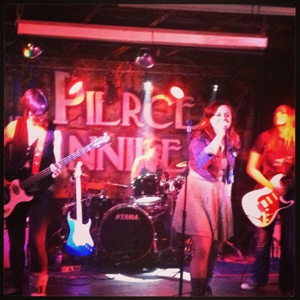 Hurricanes Sports Bar and Grill Metairie, LA