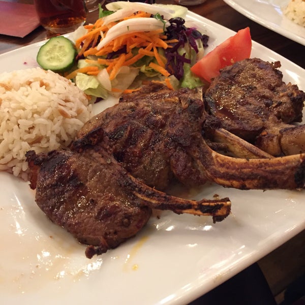 4/23/2016 tarihinde Varvara B.ziyaretçi tarafından Istanbul Restaurant Halal'de çekilen fotoğraf