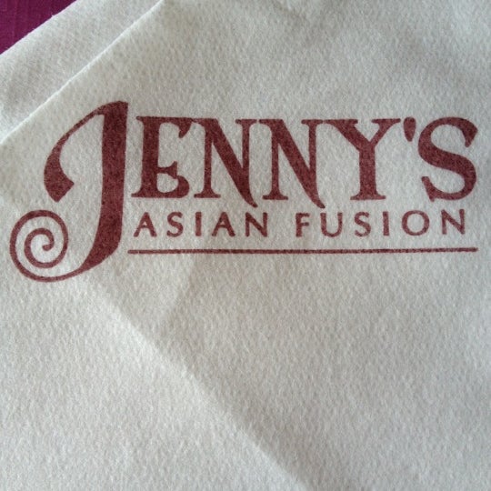 Foto tirada no(a) Jenny&#39;s Asian Fusion por Aaron A. em 10/16/2012