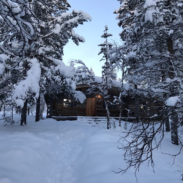 Photo taken at Kakslauttanen Arctic Resort by Hans v. on 1/26/2018