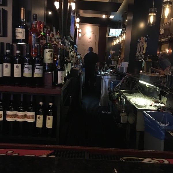 Foto tirada no(a) Brendan&#39;s Bar &amp; Grill por Error404 H. em 9/9/2016