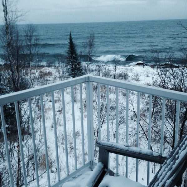 Photo taken at Cove Point Lodge by Durand on 12/22/2013