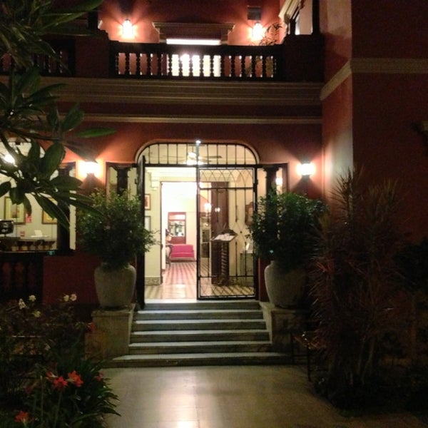 Foto diambil di Antigua Miraflores Hotel Lima oleh Mircea I. pada 1/22/2013