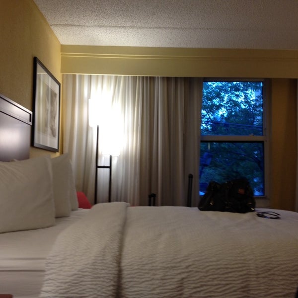 Photo taken at Courtyard by Marriott Miami Aventura Mall by Camila G. on 9/28/2013