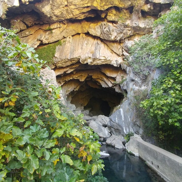 Photo taken at Cueva del Gato by Ernesto R. on 10/25/2017