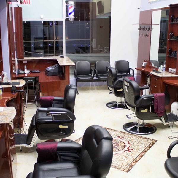 รูปภาพถ่ายที่ Premium Barber Shop โดย Uri I. เมื่อ 2/12/2014