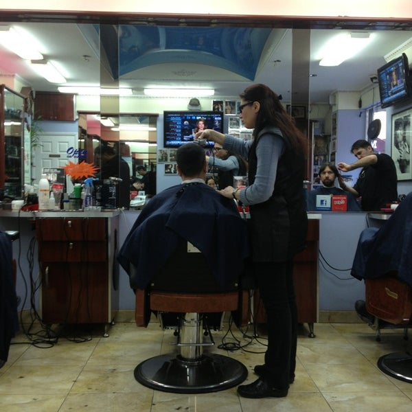 1/31/2014にUri I.がPremium Barber Shopで撮った写真