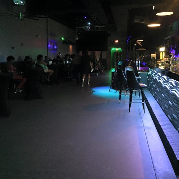 Ruffins' Downtown Daiquiri Lounge Downtown Baton Rouge 1 tip