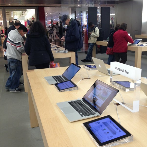 Photos at Apple Willowbrook Electronics Store in Wayne