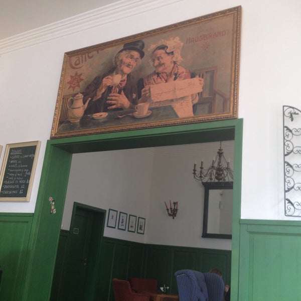 3/15/2015 tarihinde Emna K.ziyaretçi tarafından Cafeneaua Verde'de çekilen fotoğraf