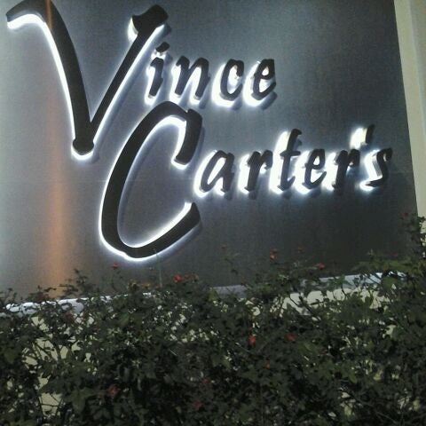 9/22/2012にKirbi B.がVince Carter&#39;sで撮った写真