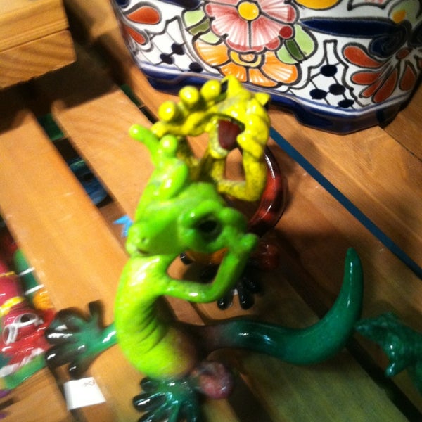 Photos at Callahan's Nautical Gifts of Calabash 23 tips from 1519